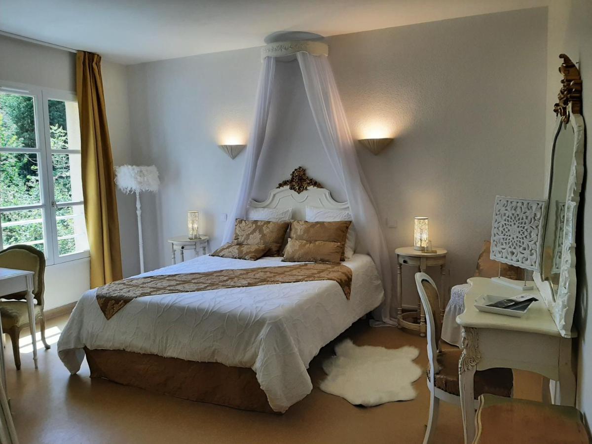 Chateau de Mornay - Housity