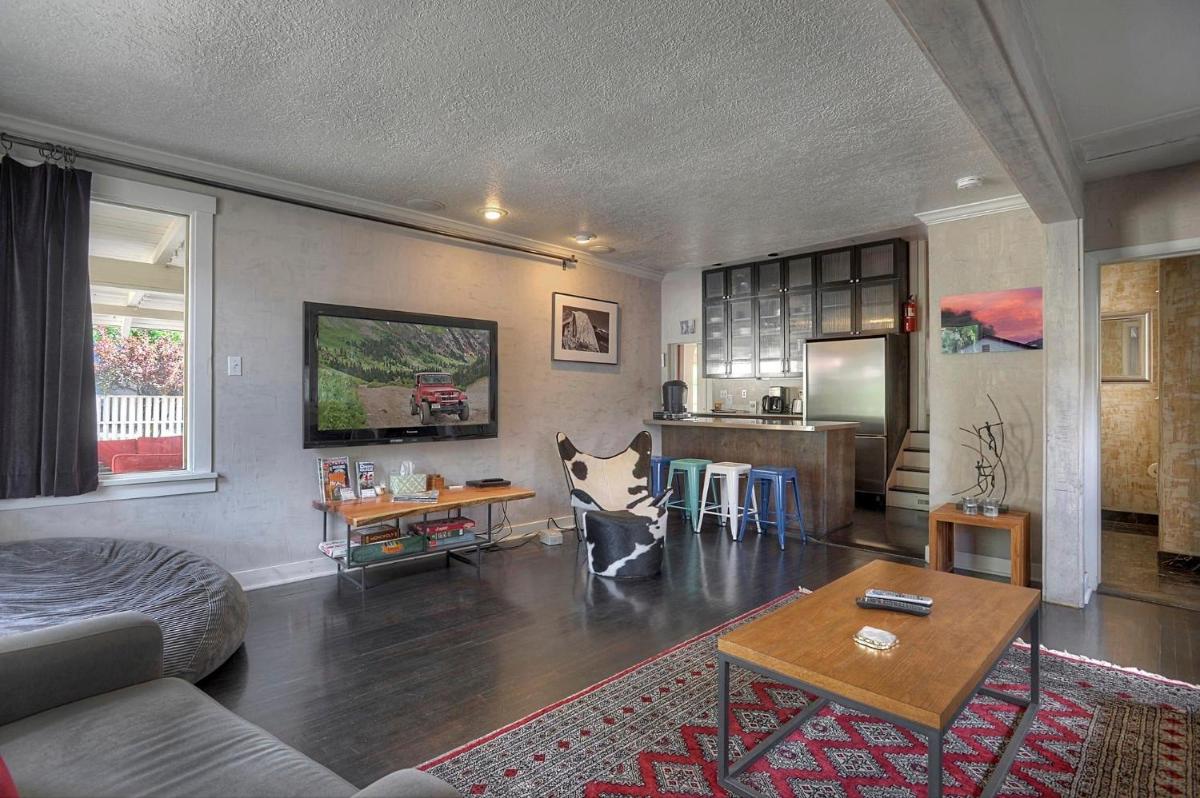 185 W Park Avenue - Housity