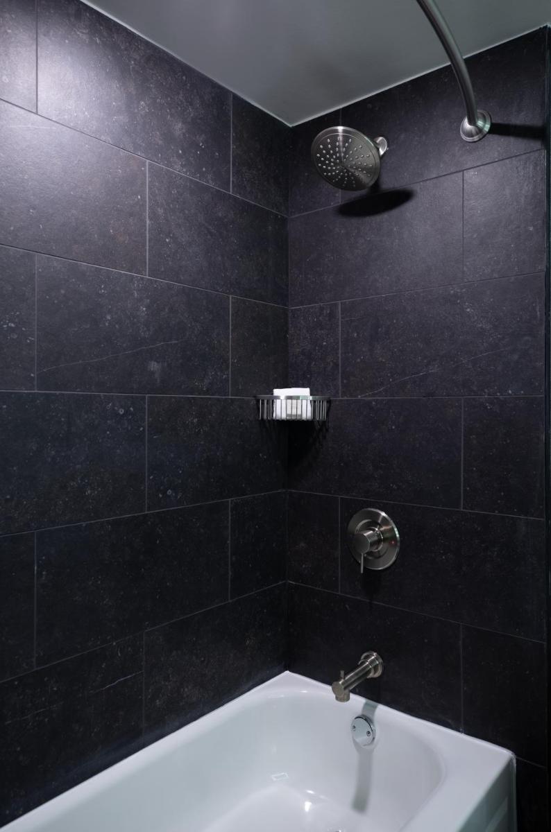 Renaissance Chicago North Shore Hotel - Housity