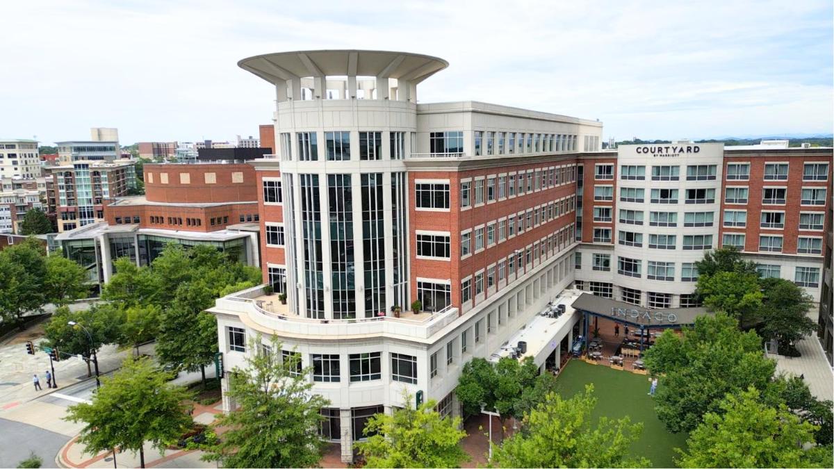 Courtyard by Marriott Greenville Downtown - Housity