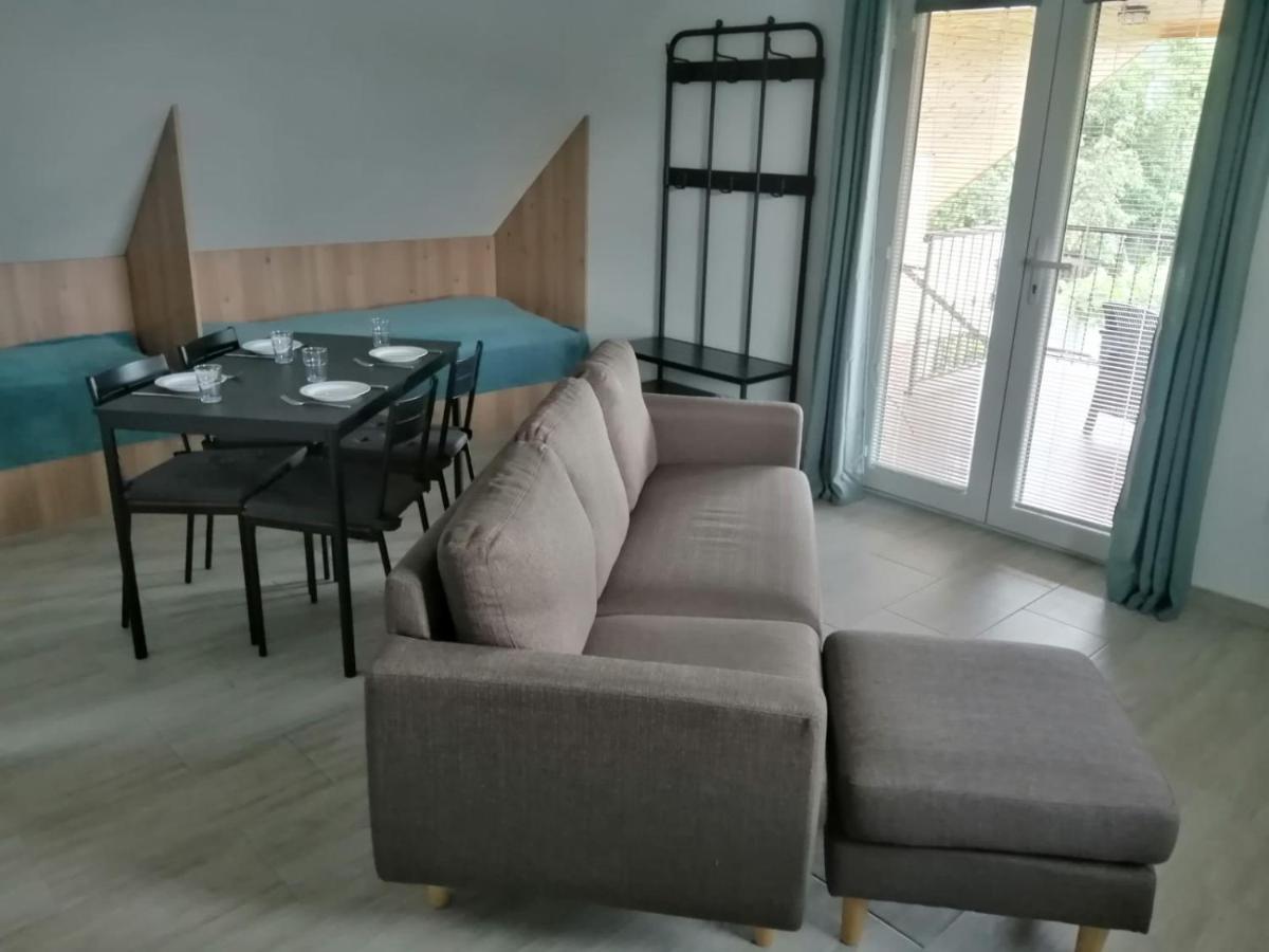 Zlatno 66 - Housity