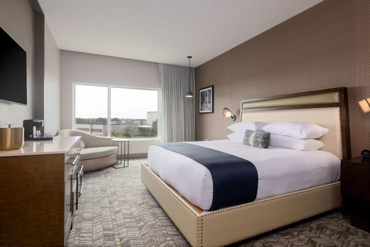 The Stella Hotel, Autograph Collection - Housity