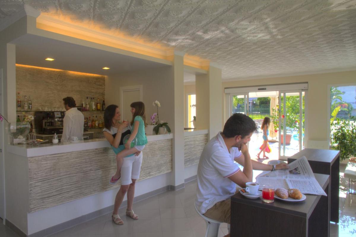 Hotel Casella - Housity