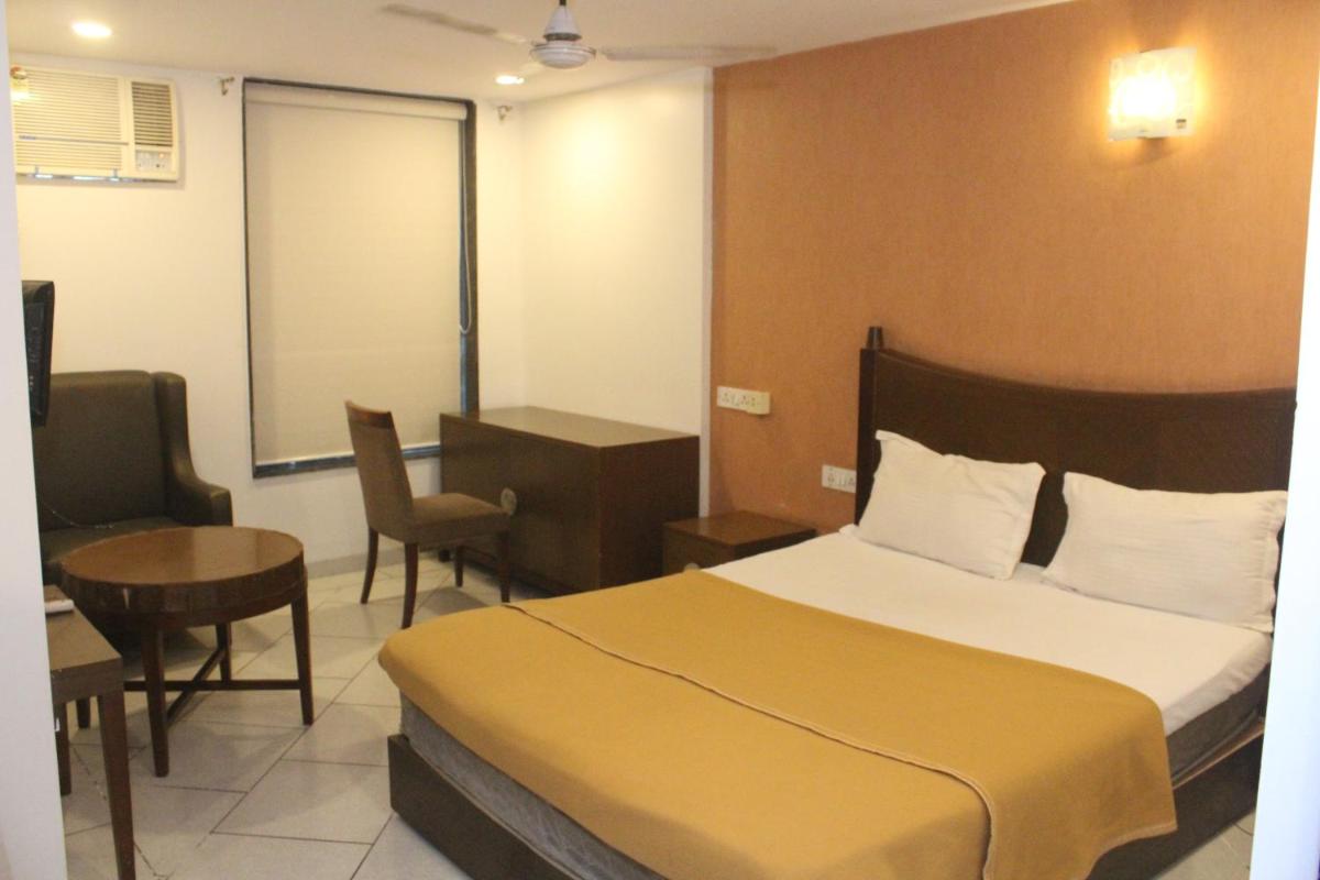 Hotel Western Court - Housity