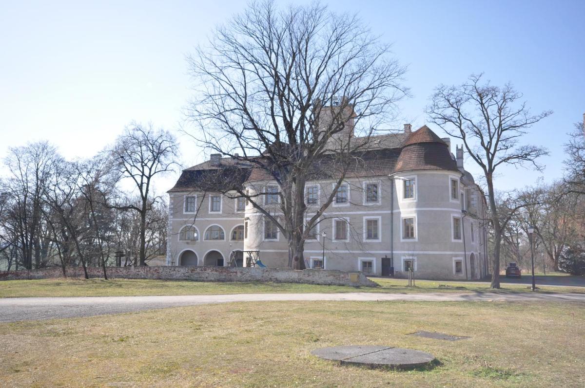 Apartmán u zámku - Housity