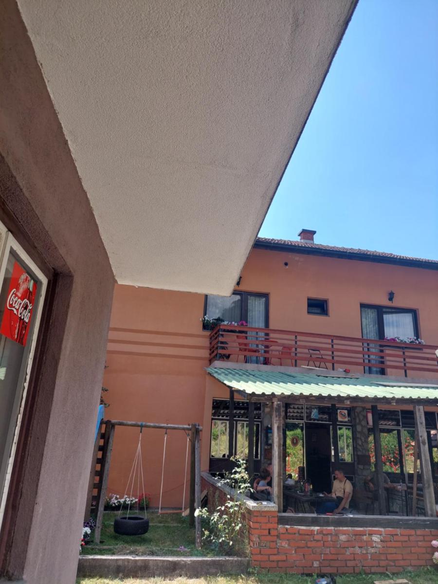 33 Lipe - Housity