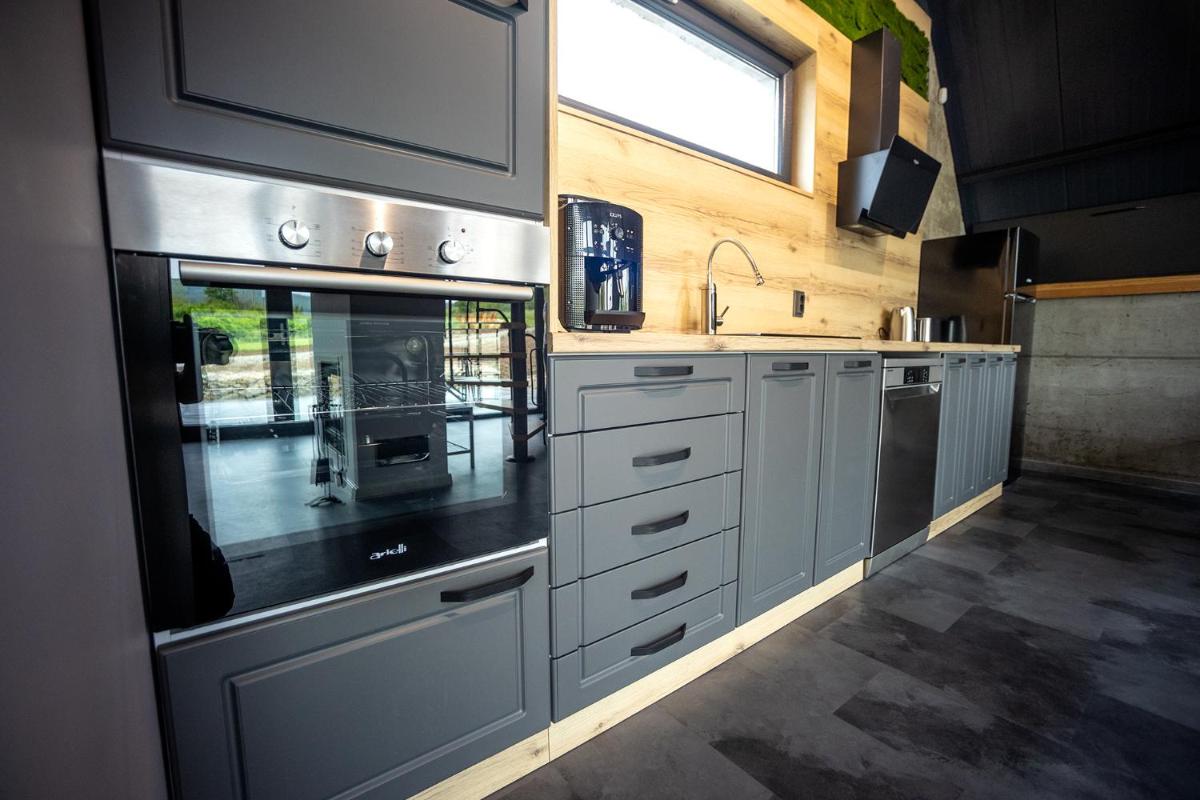 SM VIP HOUSES - Housity
