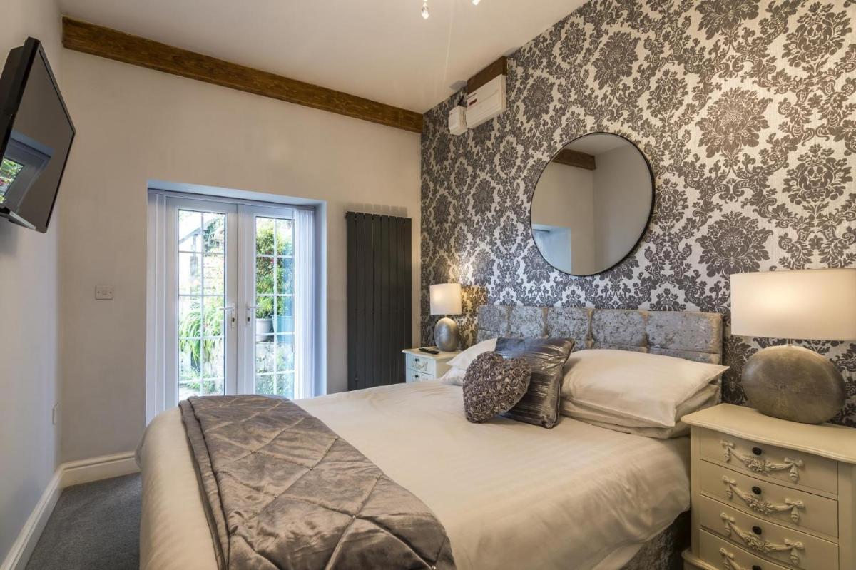 The Coach House - 3 Bedroom Holiday Home - Penally - Tenby - Housity