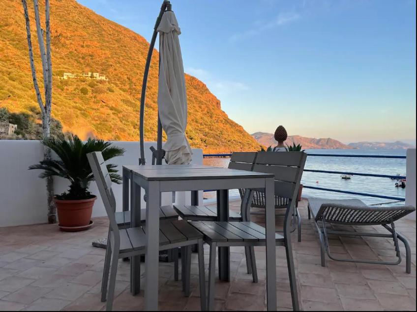 Il Nido di Rinella, casa sulla spiaggia - Housity