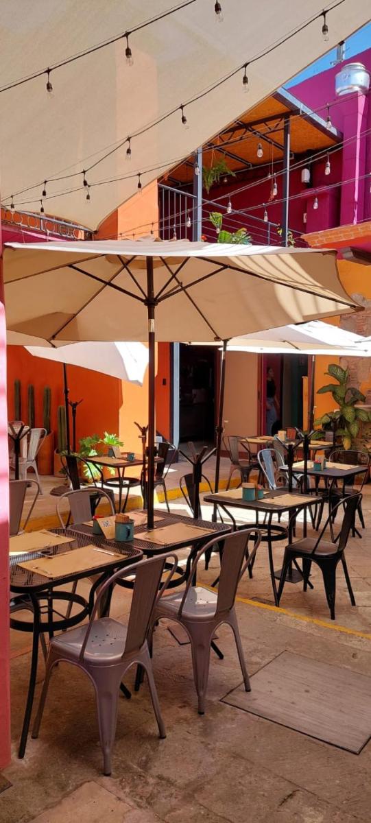 Hotel PAN:AM bed&breakfast - Housity