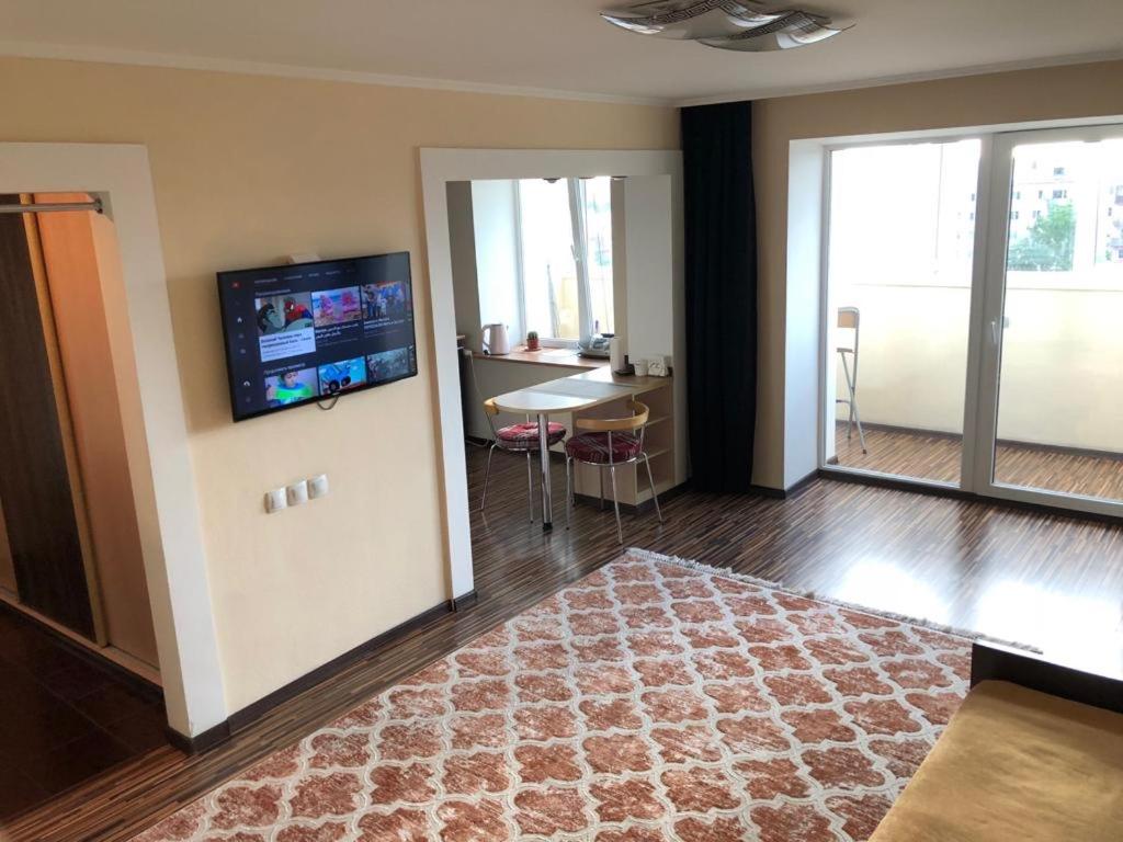 Apartment on Republic Square - Housity
