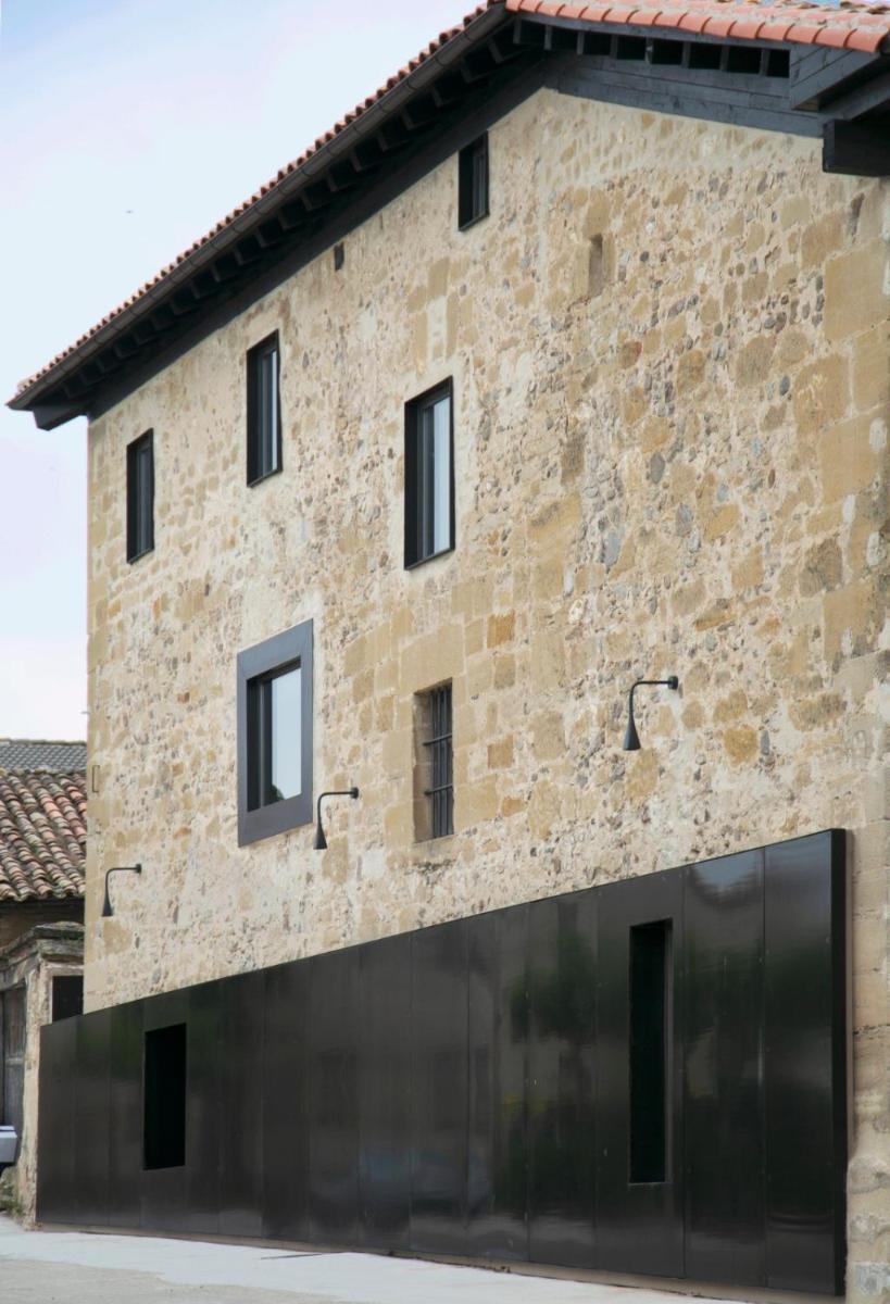 Hotel Rioja Alta en Grañon - Housity