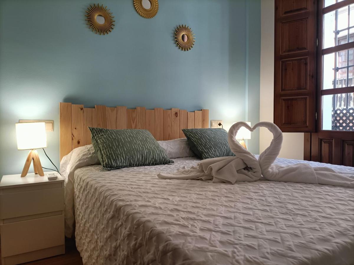 Andalusian Daydream at the foot of the Alhambra ! - Housity