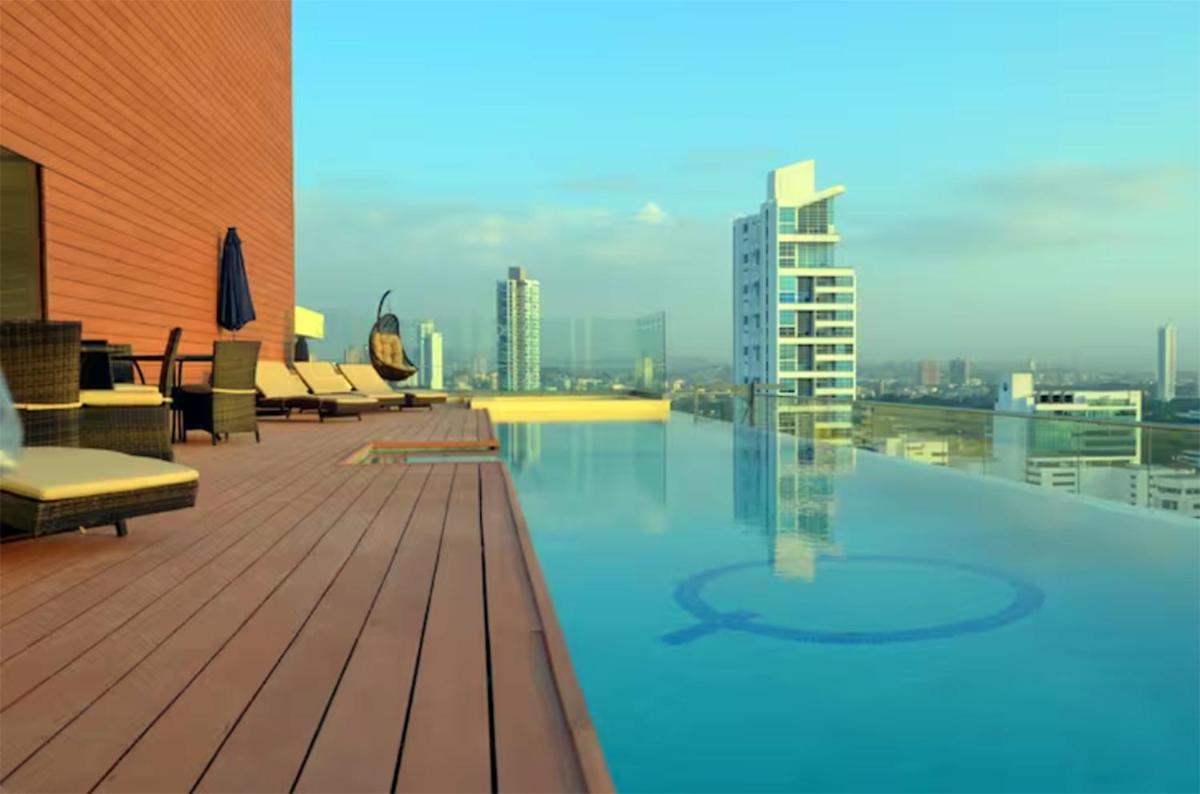 Suitetrails - QuartierHomeSuites Delightful Apartment City Center