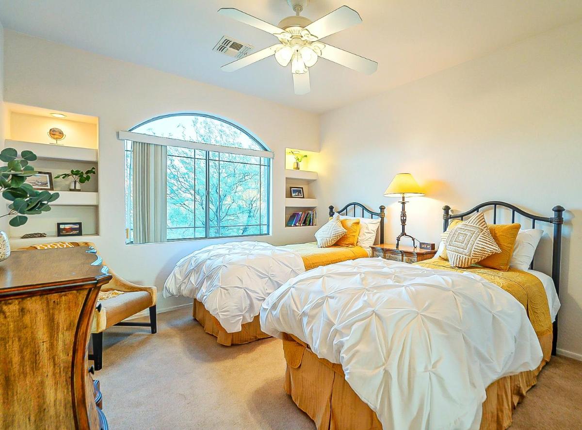 Luxury 3BD/2BA Home Near Tucson w/ Desert Views - Housity