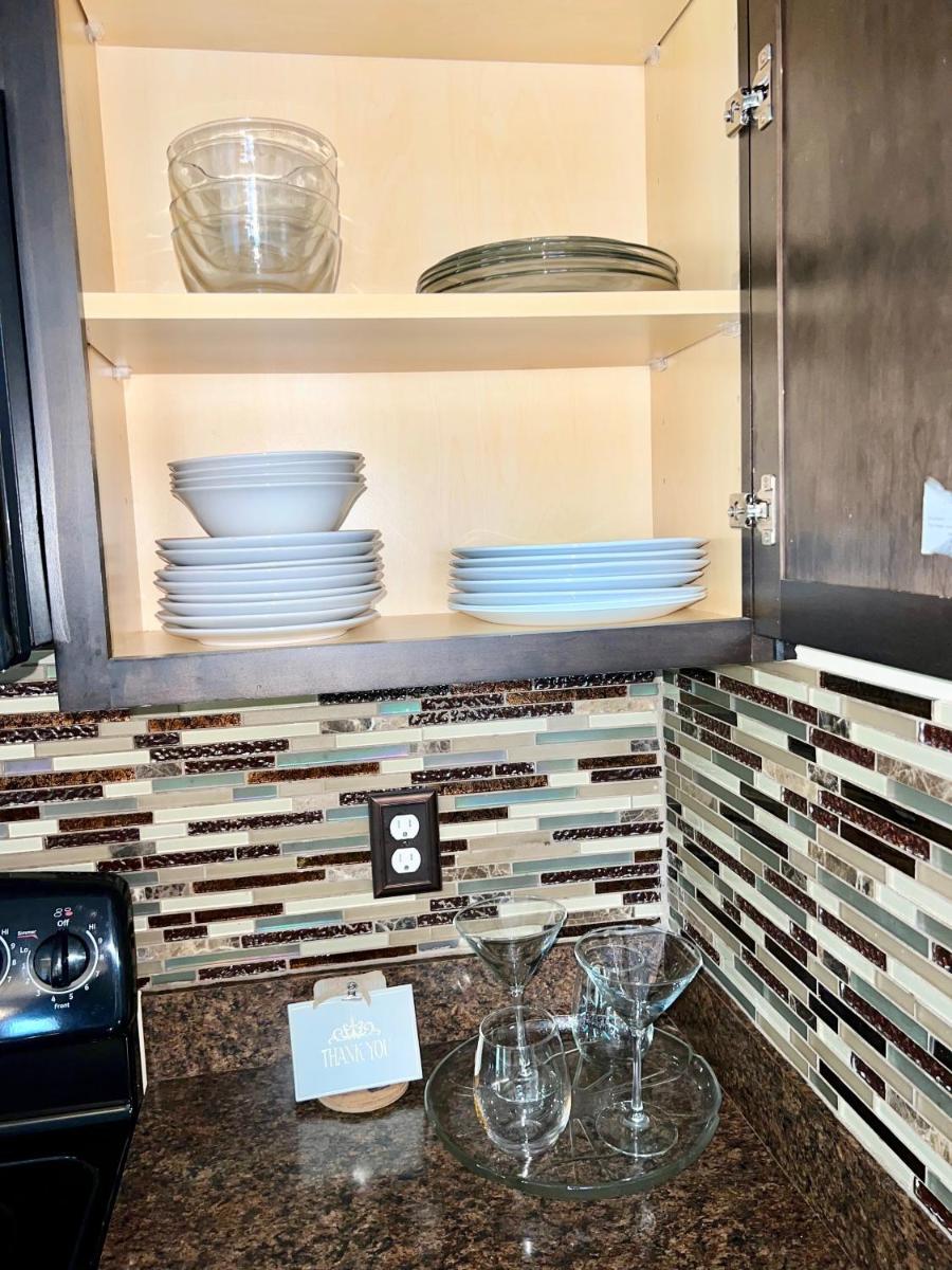 Serenity Stay - Housity