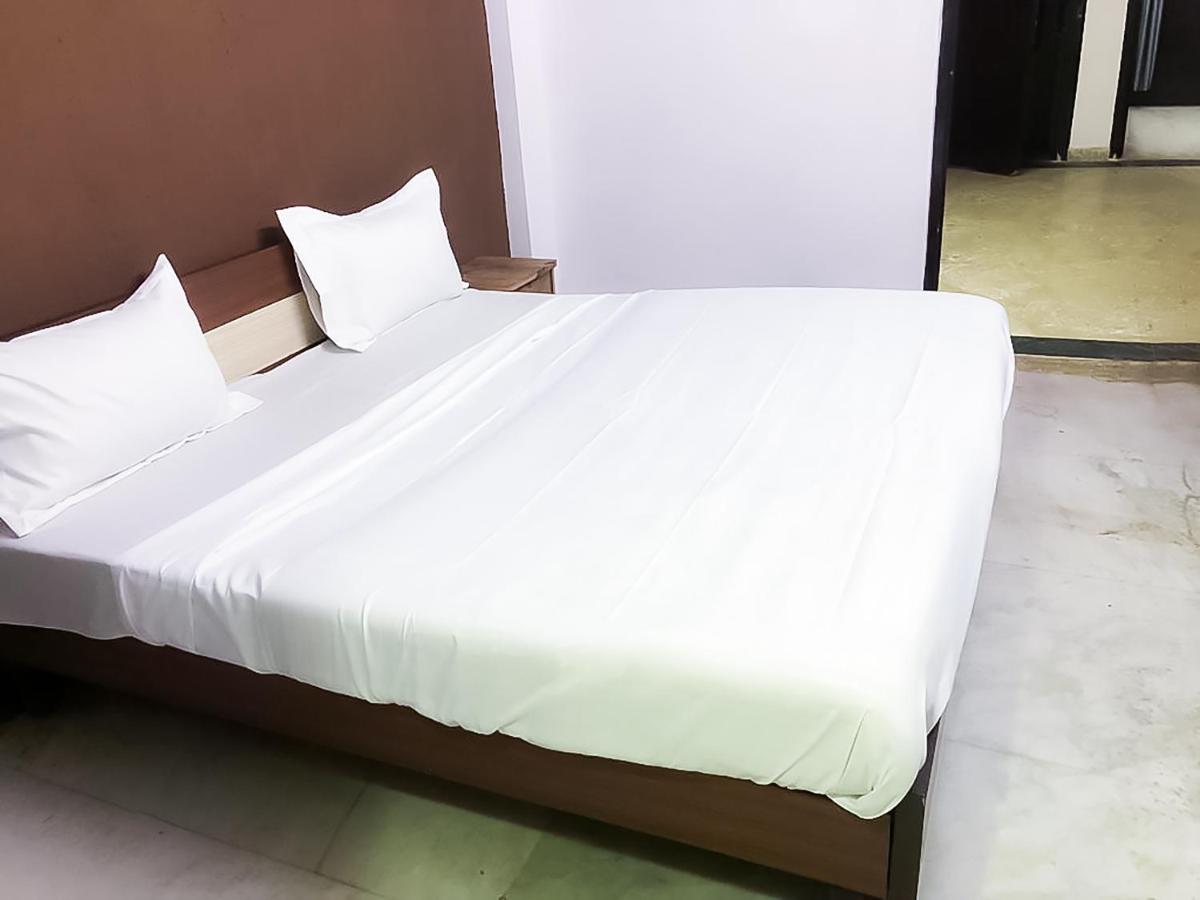 Roomshala 115 Satguru Residency - Indrapuram - Housity