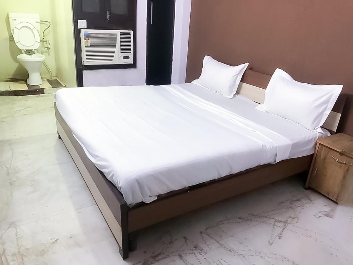 Roomshala 115 Satguru Residency - Indrapuram - Housity