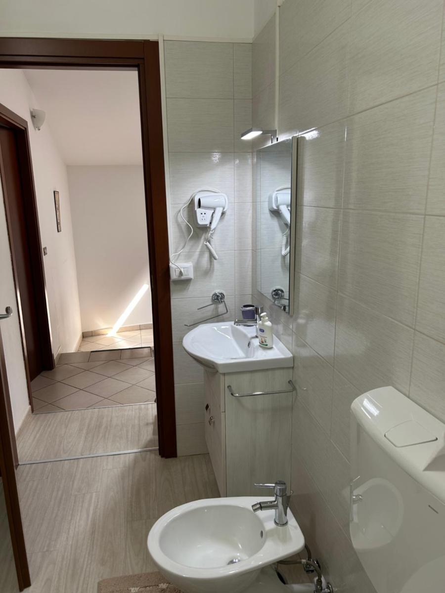 B&B Caselle - Housity