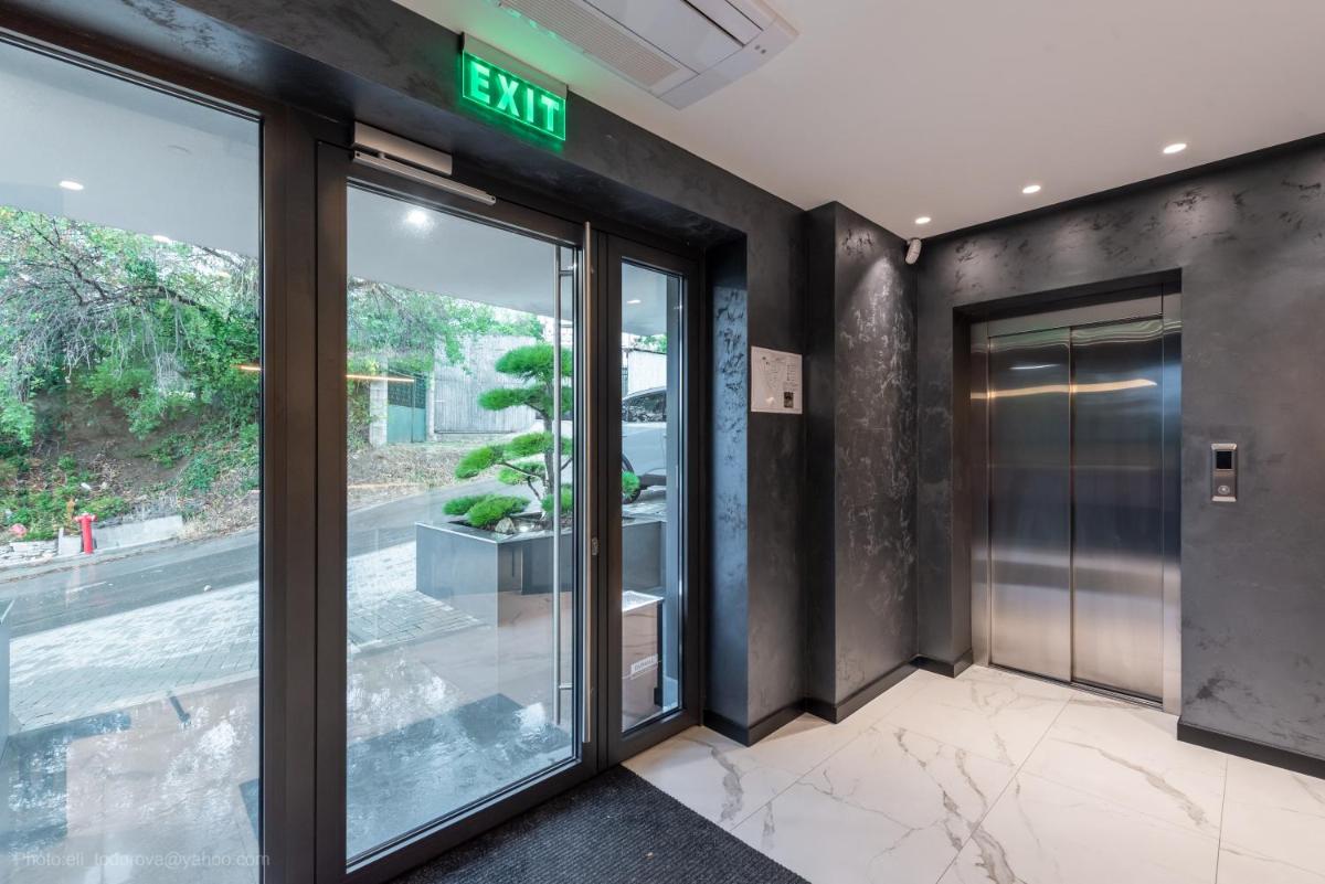 Suitetrails - Lotus Luxury Rooms