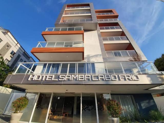 Flat luxo no Hotel em Cabo Frio - Housity