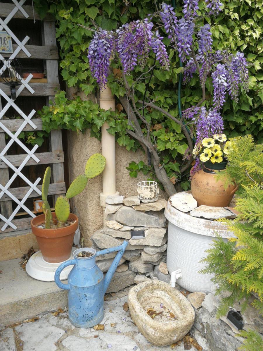 Petit studio atypique et cosy en Provence - Housity