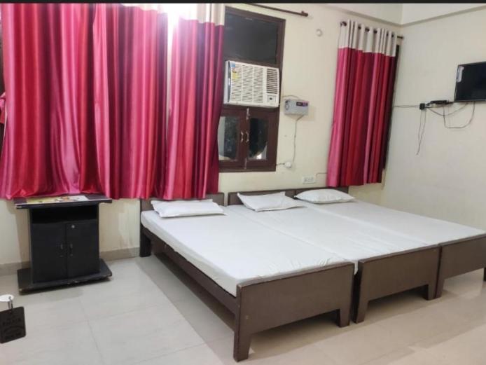 Hotel GDPALACE - Housity