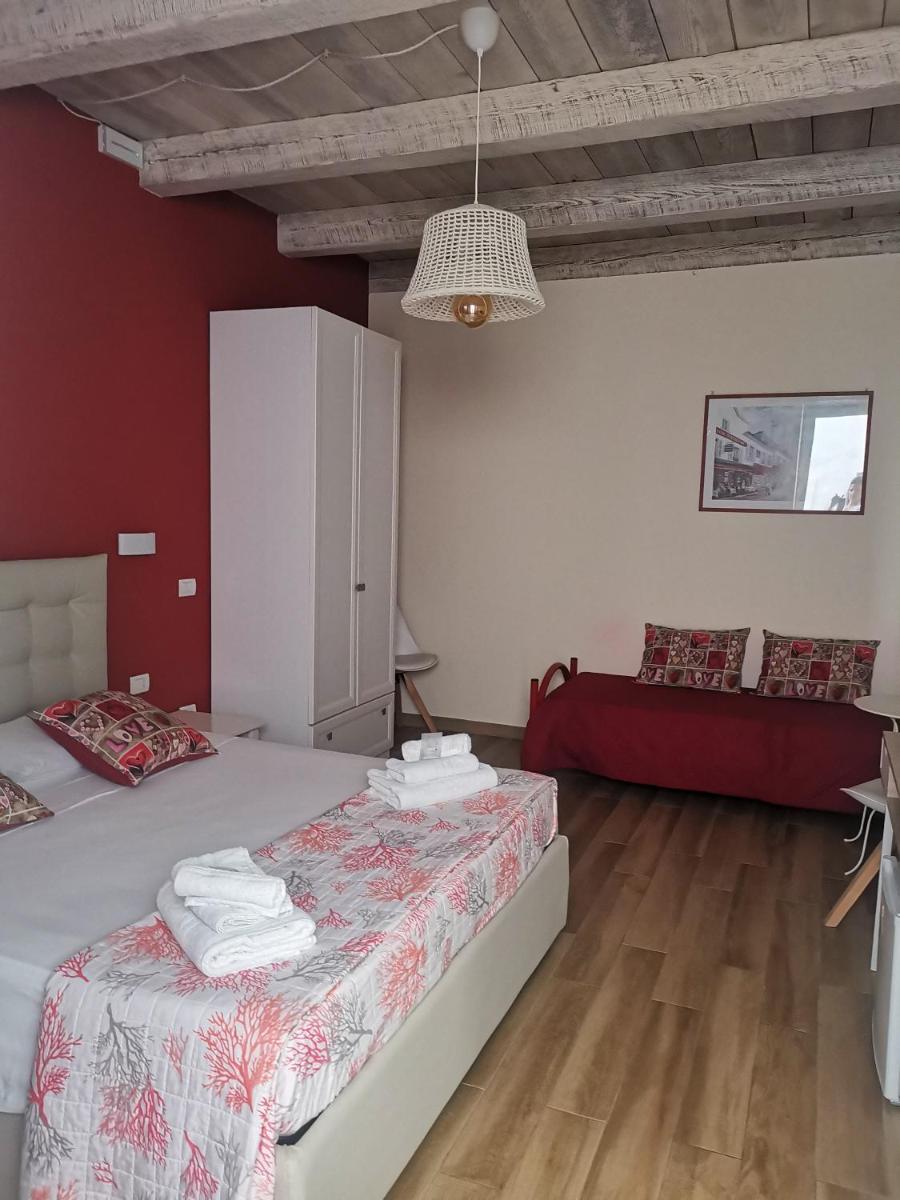 RESIDENZA MARIA ANTONIETTA - 50 METRI DAL MARE - Housity