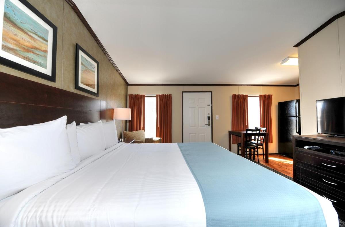Instalodge Hotel and Suites Karnes City - Housity