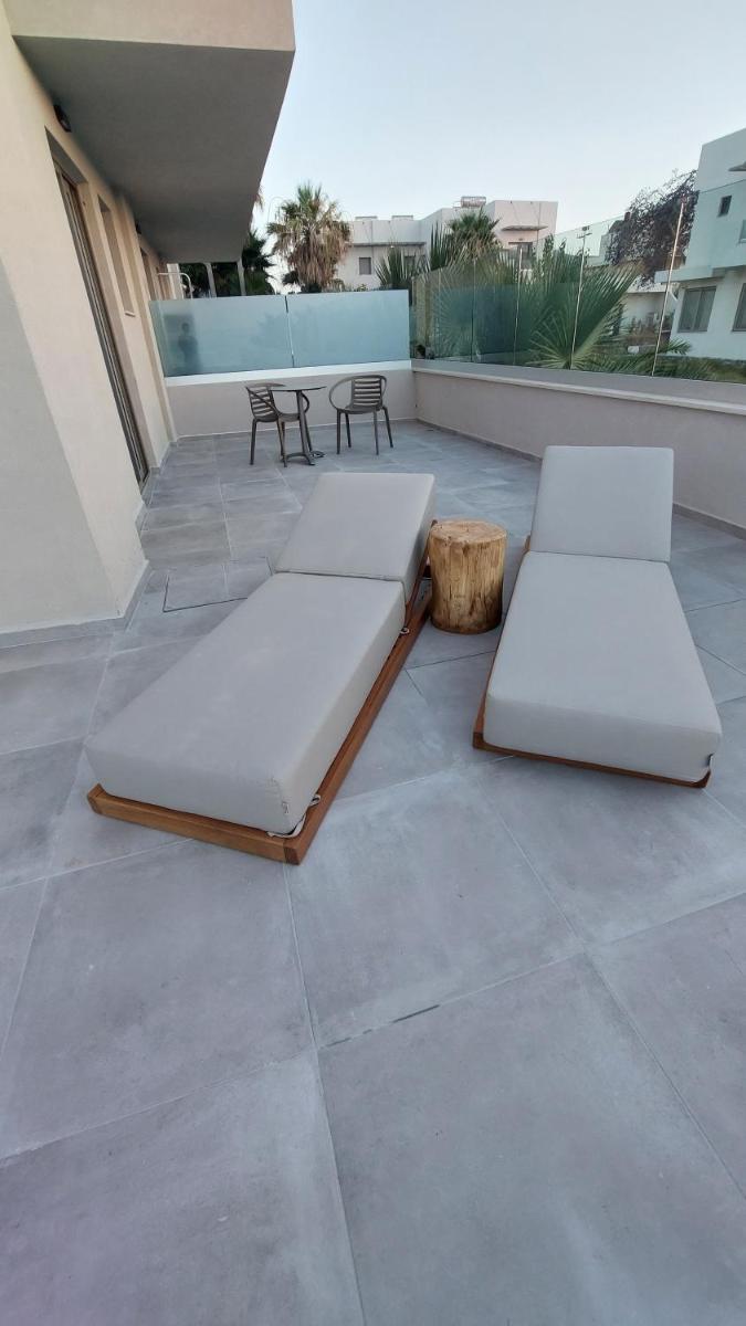 Niriides Palace - Housity