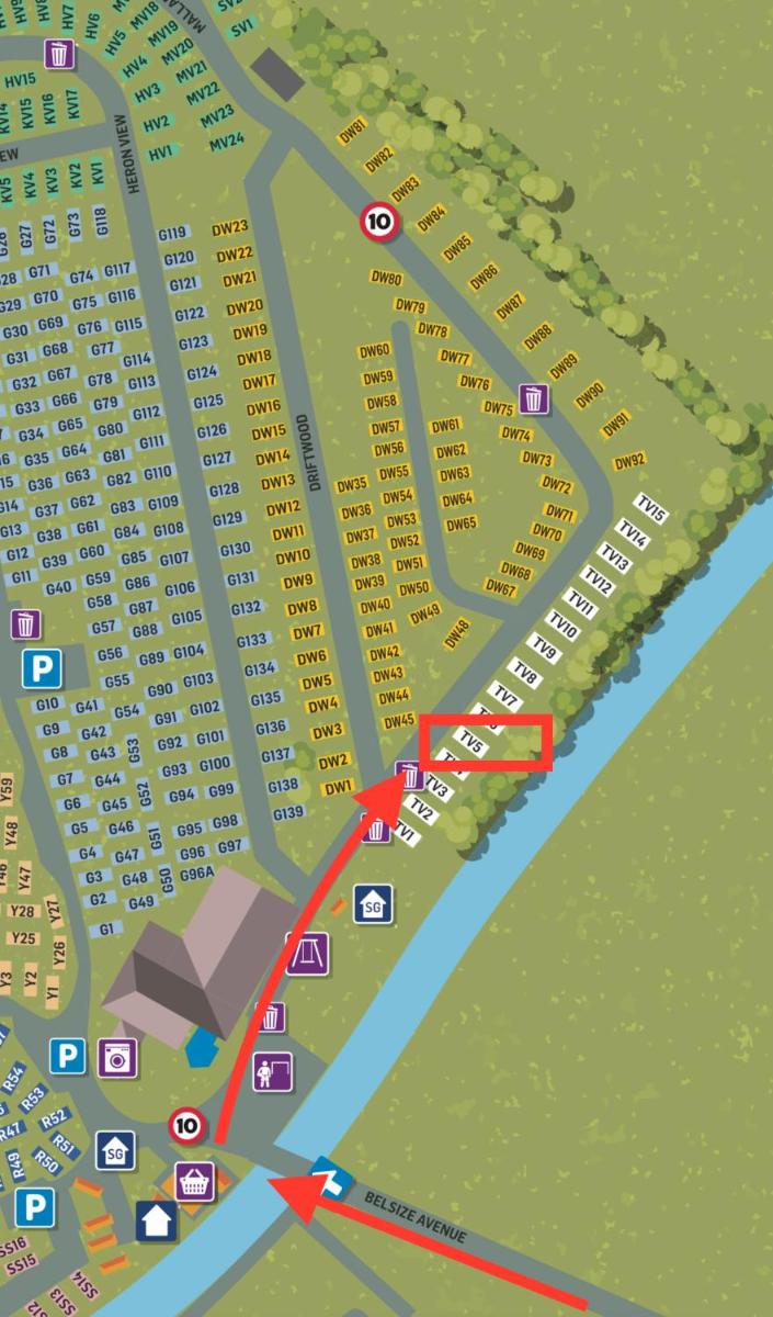 5 mins walk to beach. 3 bedroom caravan. Sleeps 8 - Housity