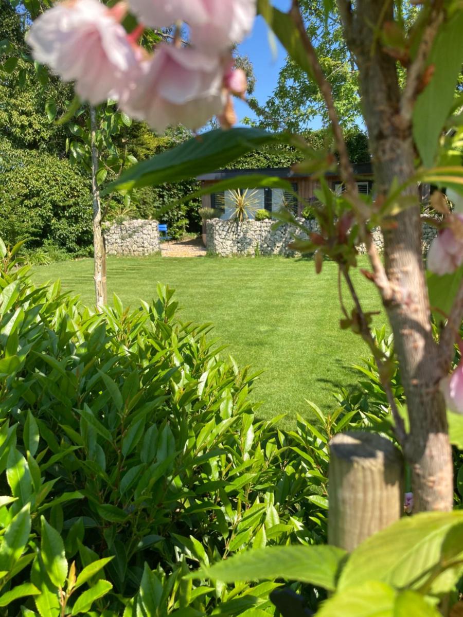 Delightful self contained let in a village setting - Housity