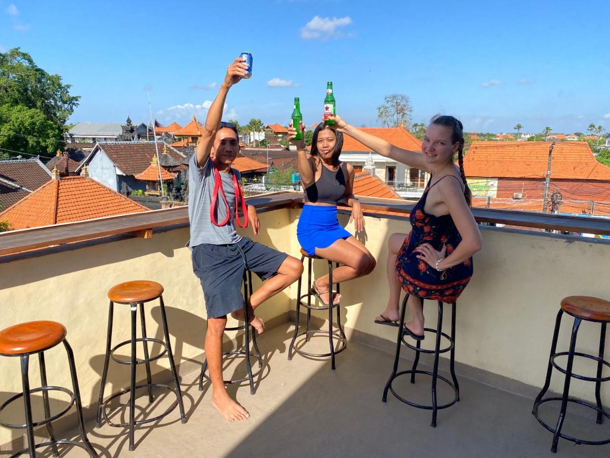Amigos Guesthouse & Hostel - Housity