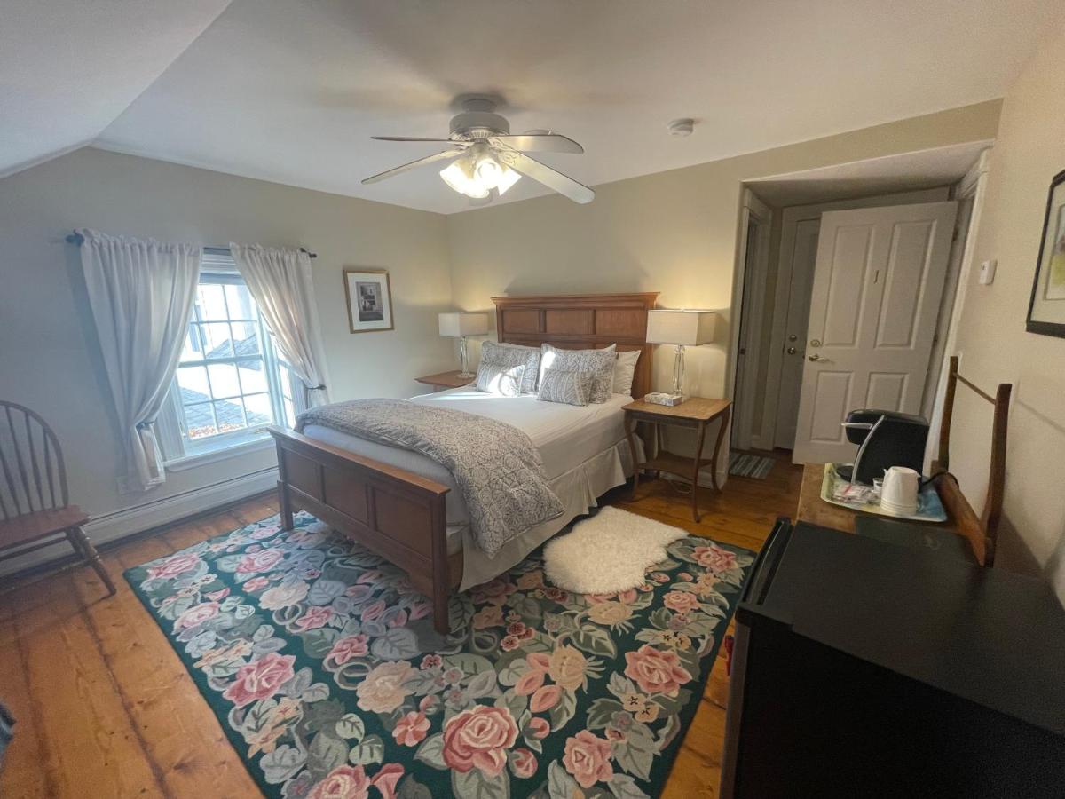 Dodds Brick House Bed & Breakfast - Housity