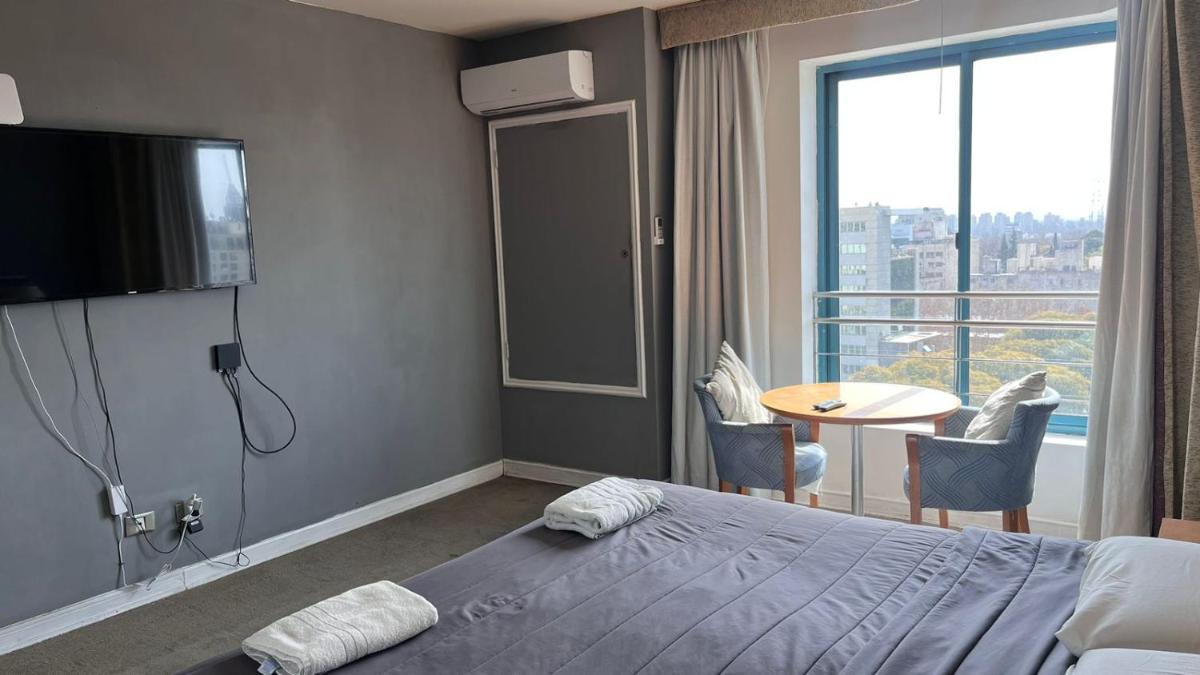 Apartments Millennium InnMendoza - Housity