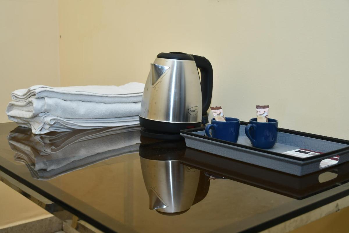 Hotel jay malhar and lodging - Housity