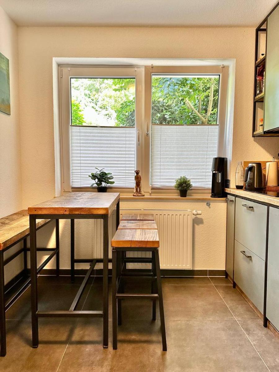 Großes City-Ferienhaus mit Terrasse, Grill und Parkplatz F19 - Housity