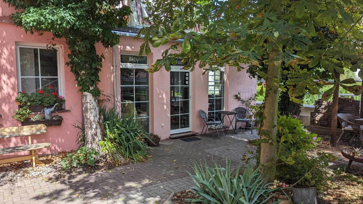 Ferienwohnung Kaminfeuer - Housity