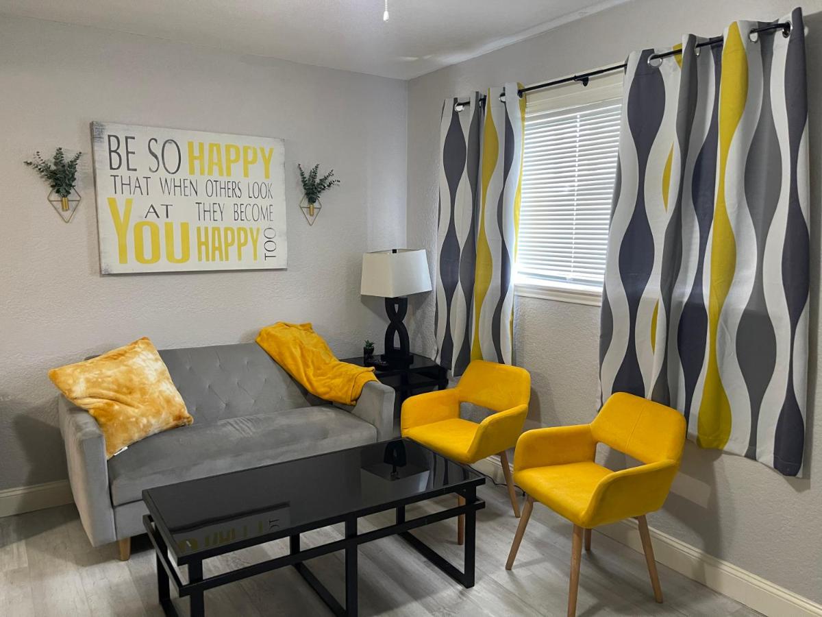 Horizon Getaway-Furnished Apartment - Housity