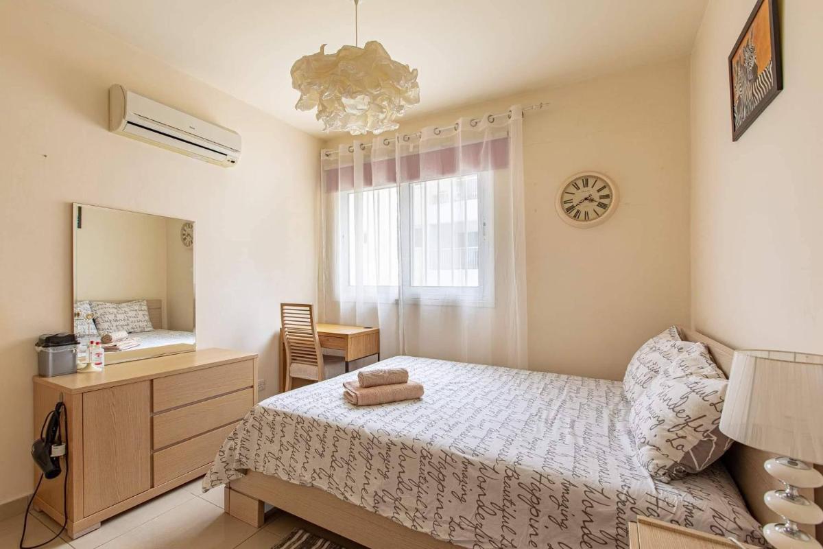 Suitetrails - Lovely Bedroom in shared apartment Oroklini