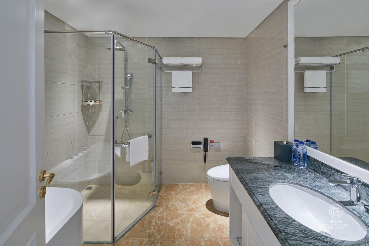 GUOCE Beijing Capital Airport Hotel & Convention Center - Housity