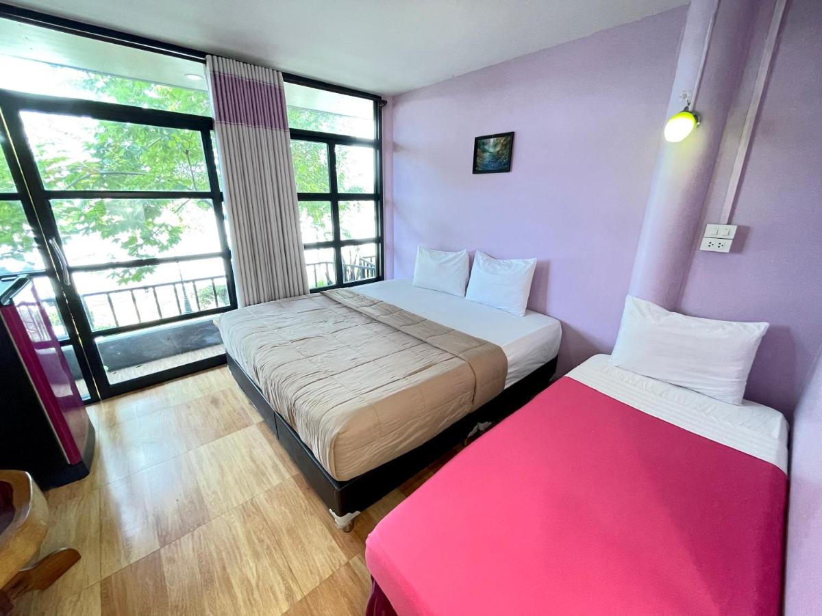 Techno Riverview Resort - Housity