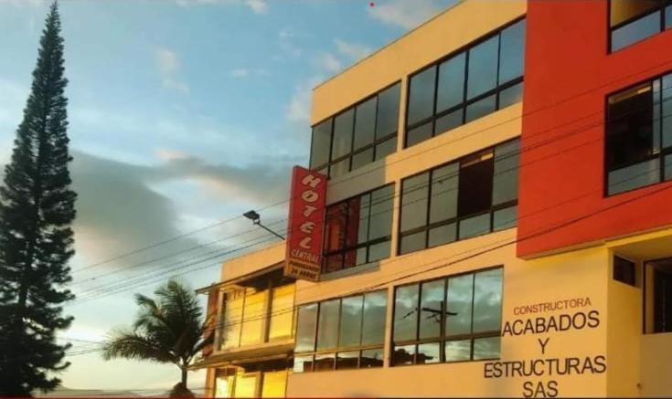 Hotel Central Fusa - Housity