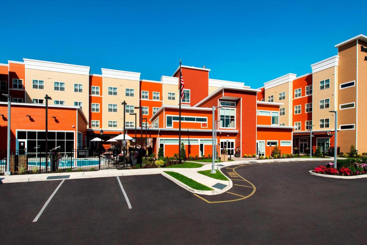 Residence Inn by Marriott New York Long Island East End - Housity