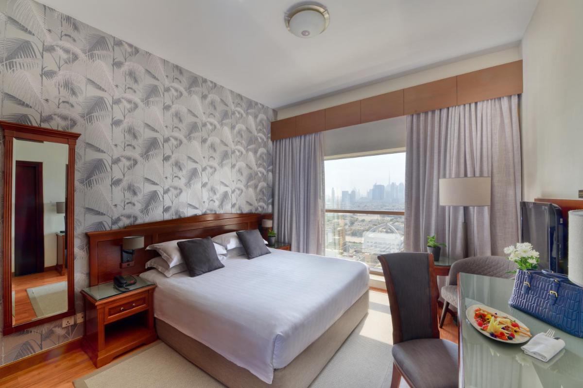 Suitetrails - Majestic City Retreat Hotel