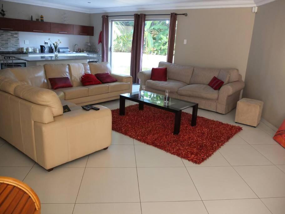Korsmans Retreat - Large Modern Self-Catering Flat - Hizvo