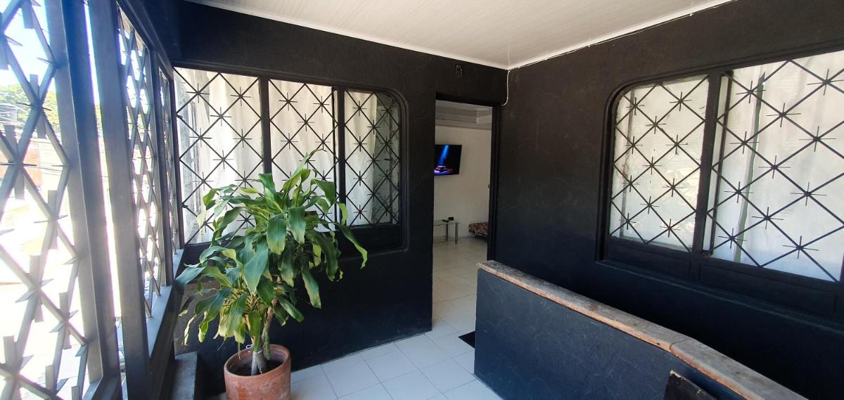 Black House - Housity