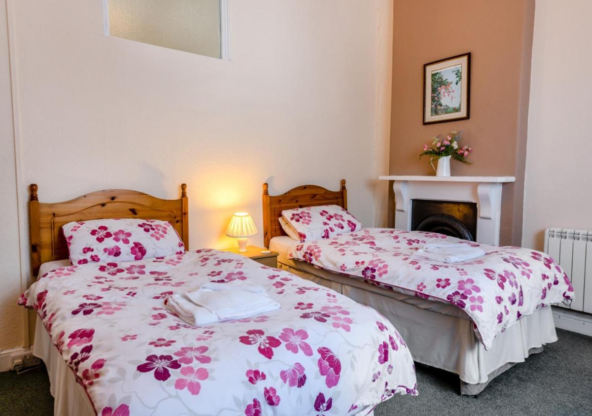 Courtney - Upcott House - Housity