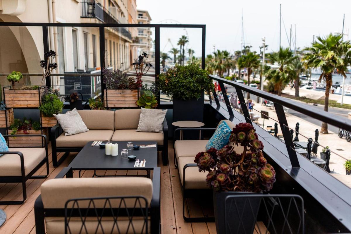 Hôtel Restaurant le Touring - Teritoria - Housity