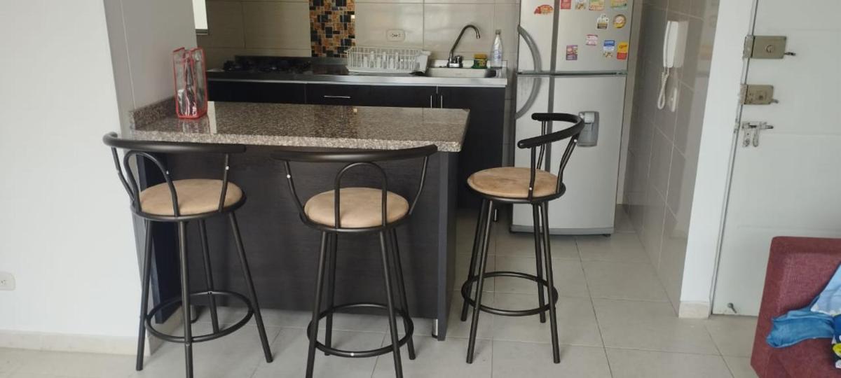 APTO CON PISCINA y PARQUEADERO EN REMANSOS DE LILI - Housity